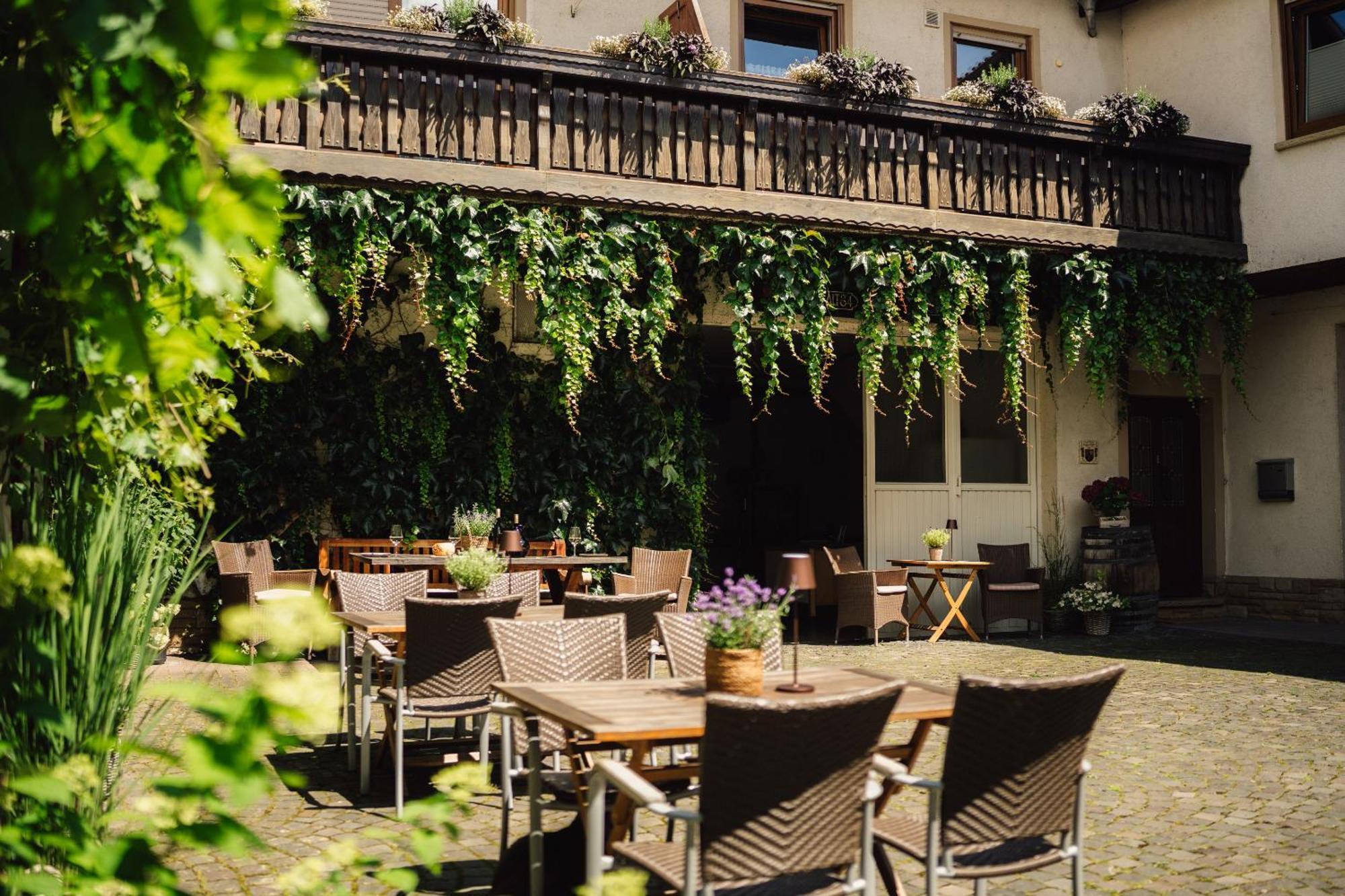 Weingut Und Gaestehaus Holger Alt Monzingen Exterior foto