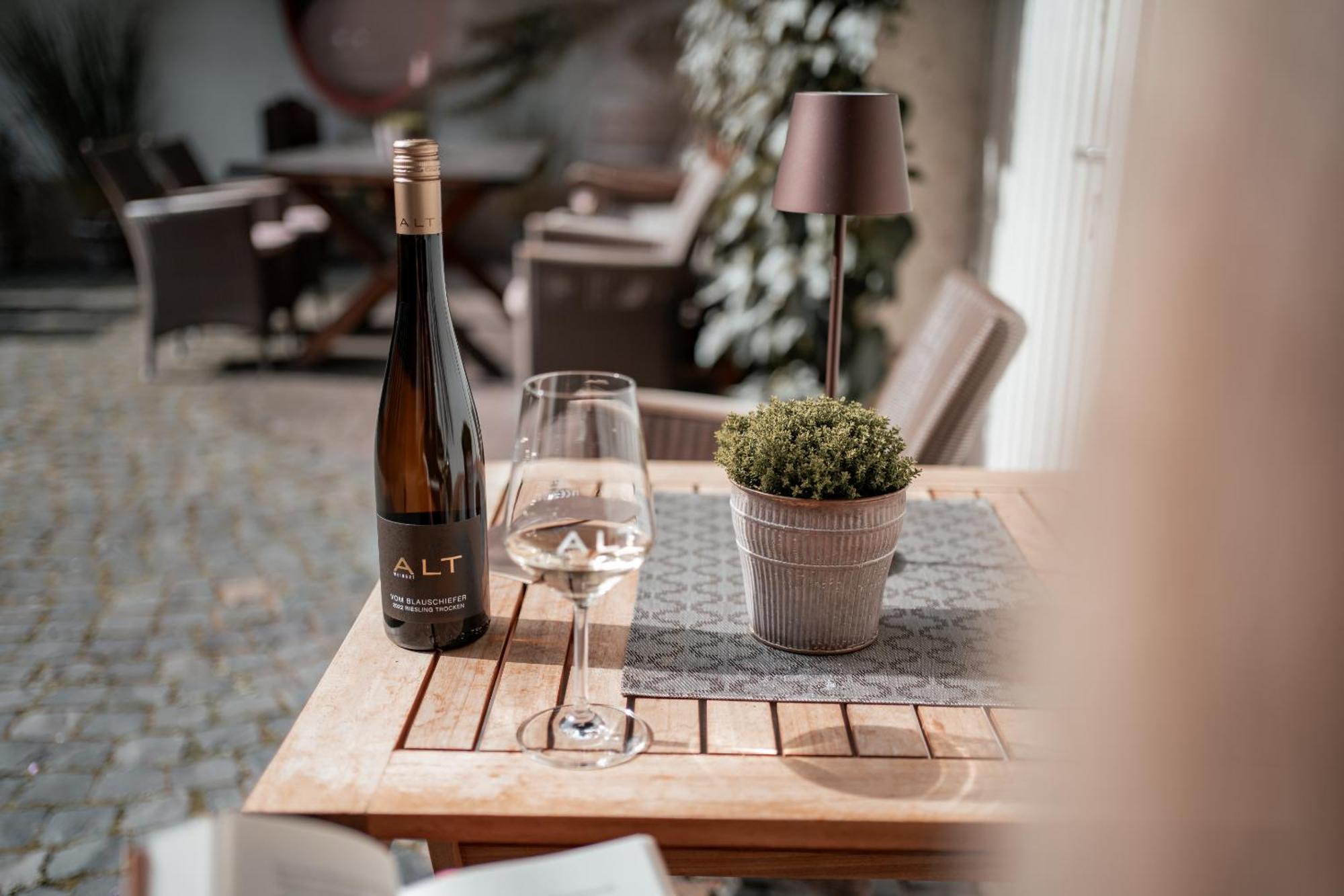 Weingut Und Gaestehaus Holger Alt Monzingen Exterior foto